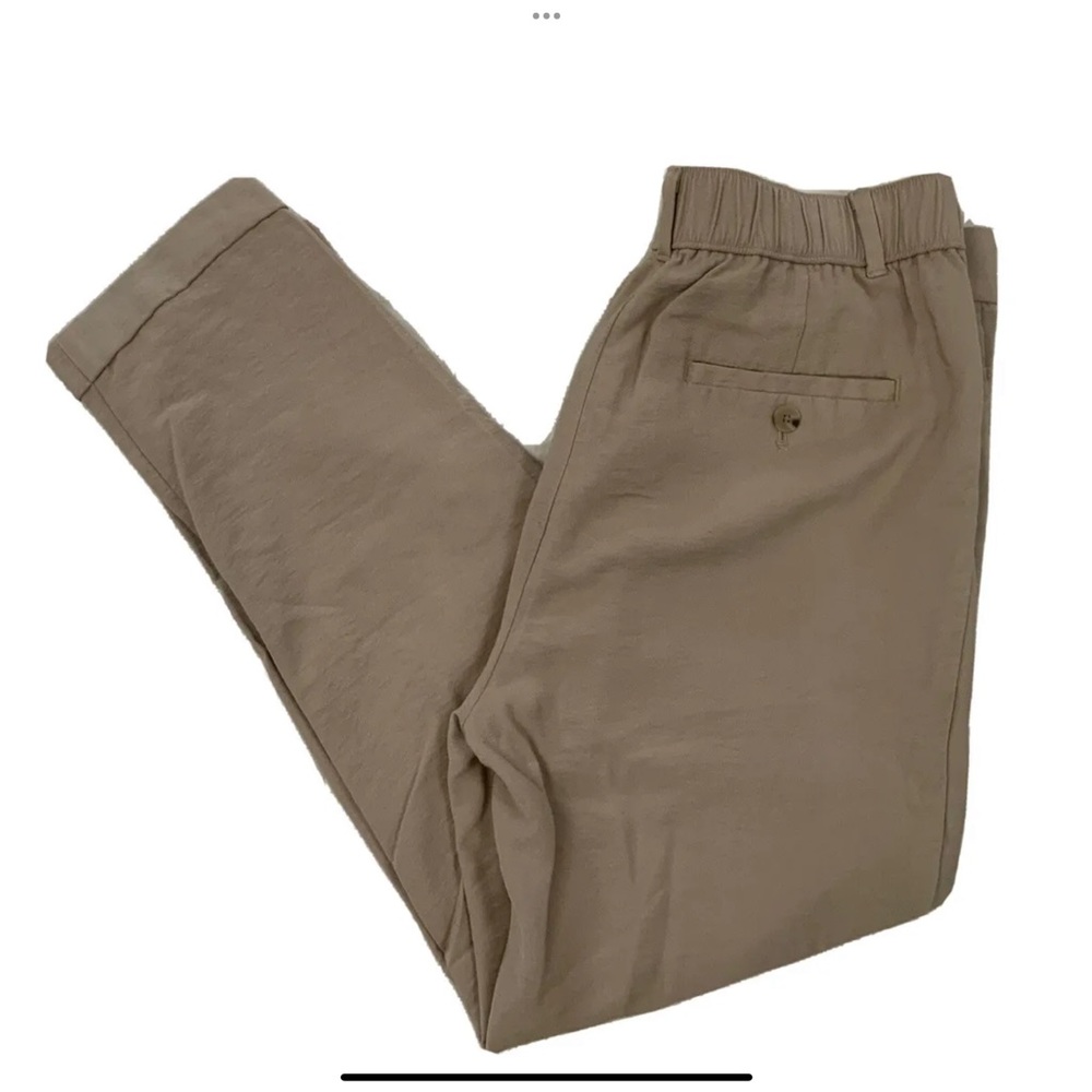 Loft Khaki Tan Ankle Pants Lightweight 
Size Small